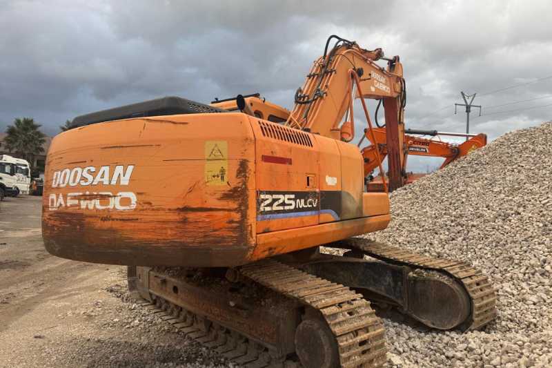 OmecoHub - Immagine DOOSAN SOLAR225NLCV